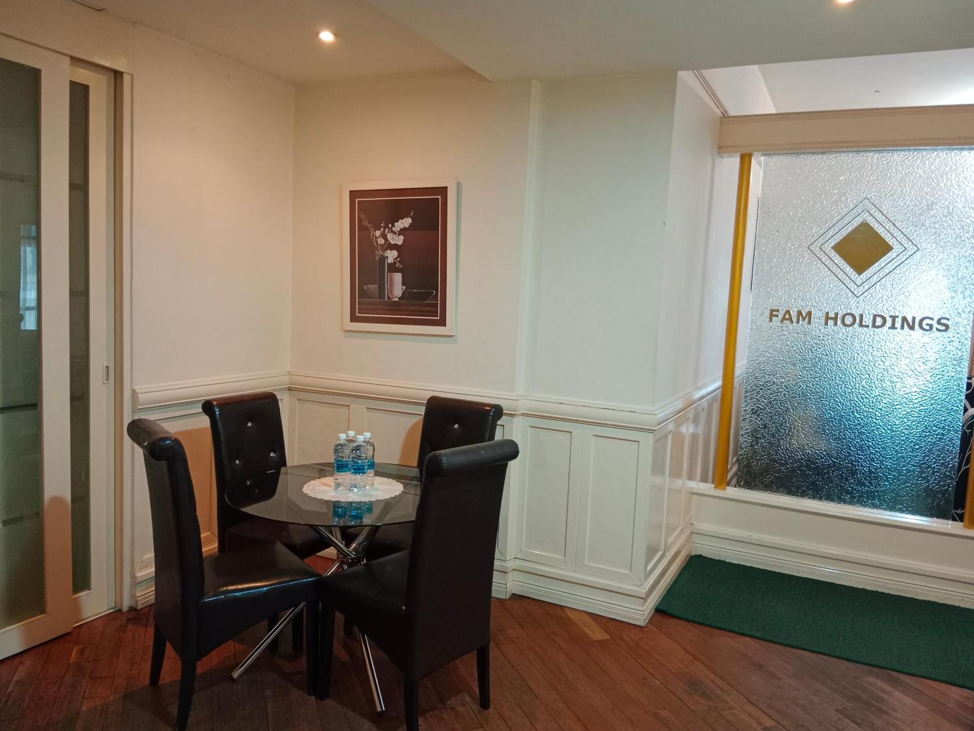 Kl Universal Service Suites At Times Square Kaula Lumpur Malaysia