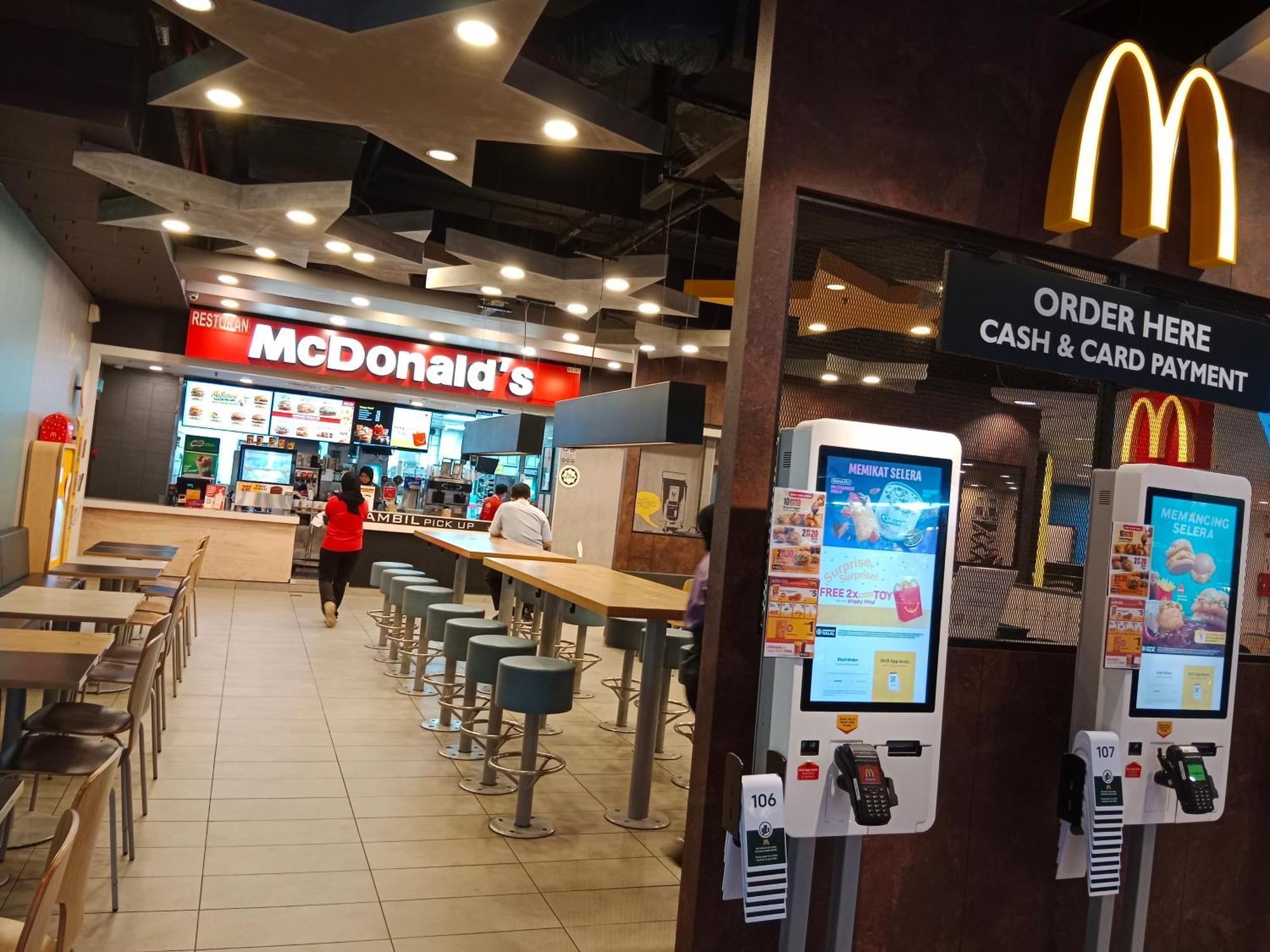 Kl Universal Service Suites At Times Square Kaula Lumpur Malaysia *