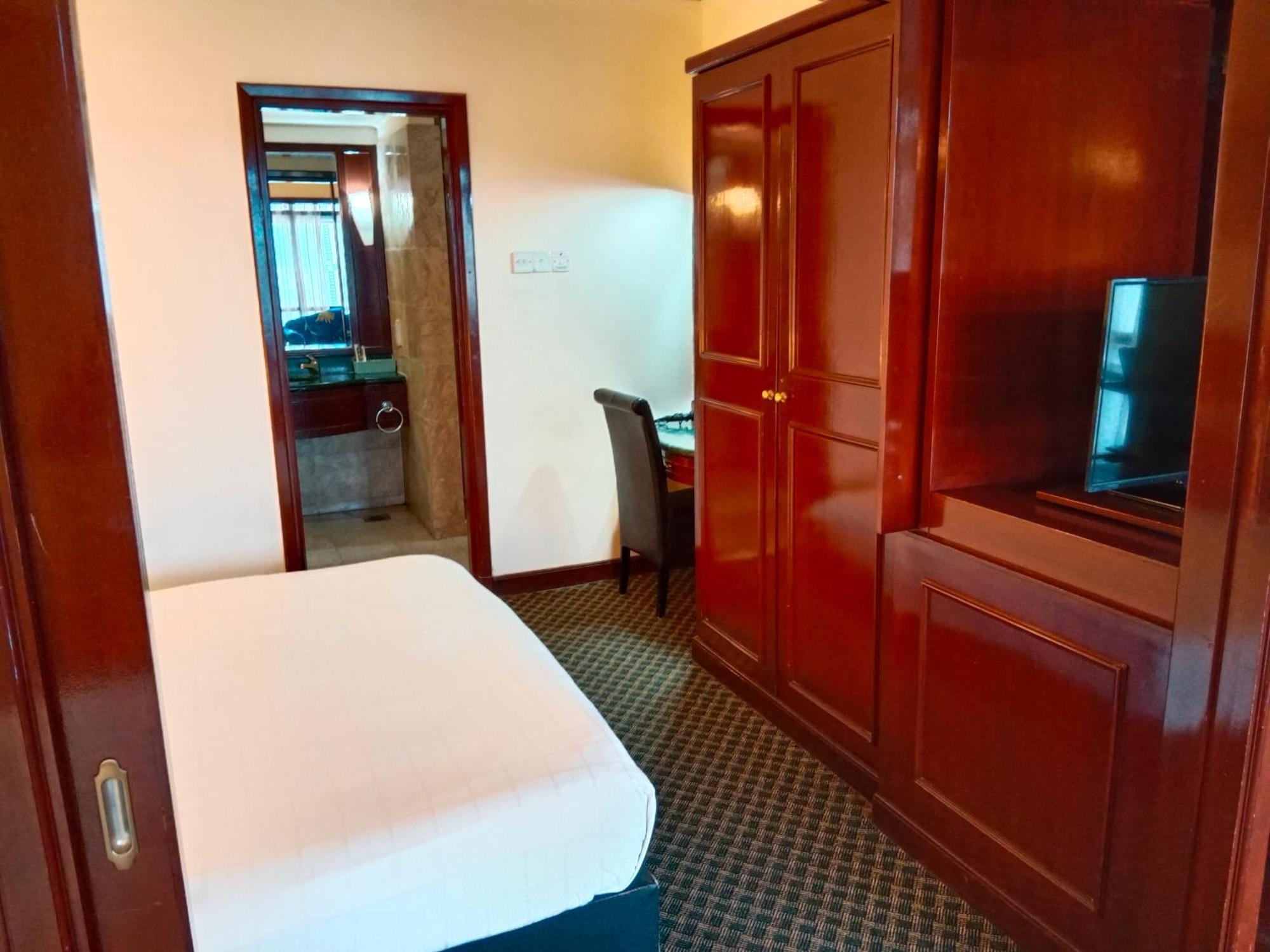 Kl Universal Service Suites At Times Square Kaula Lumpur Malaysia *