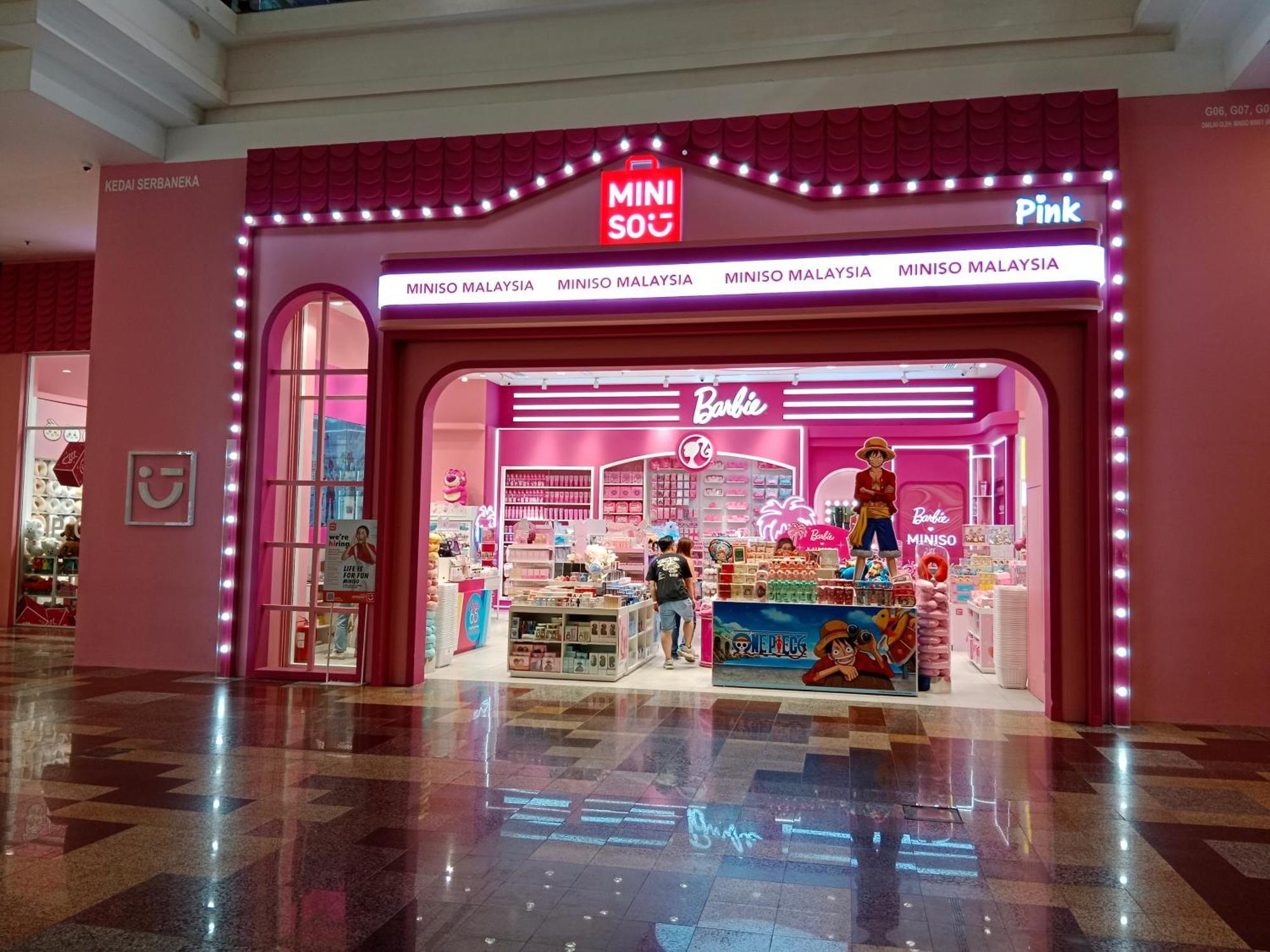 Kl Universal Service Suites At Times Square Kaula Lumpur Malaysia