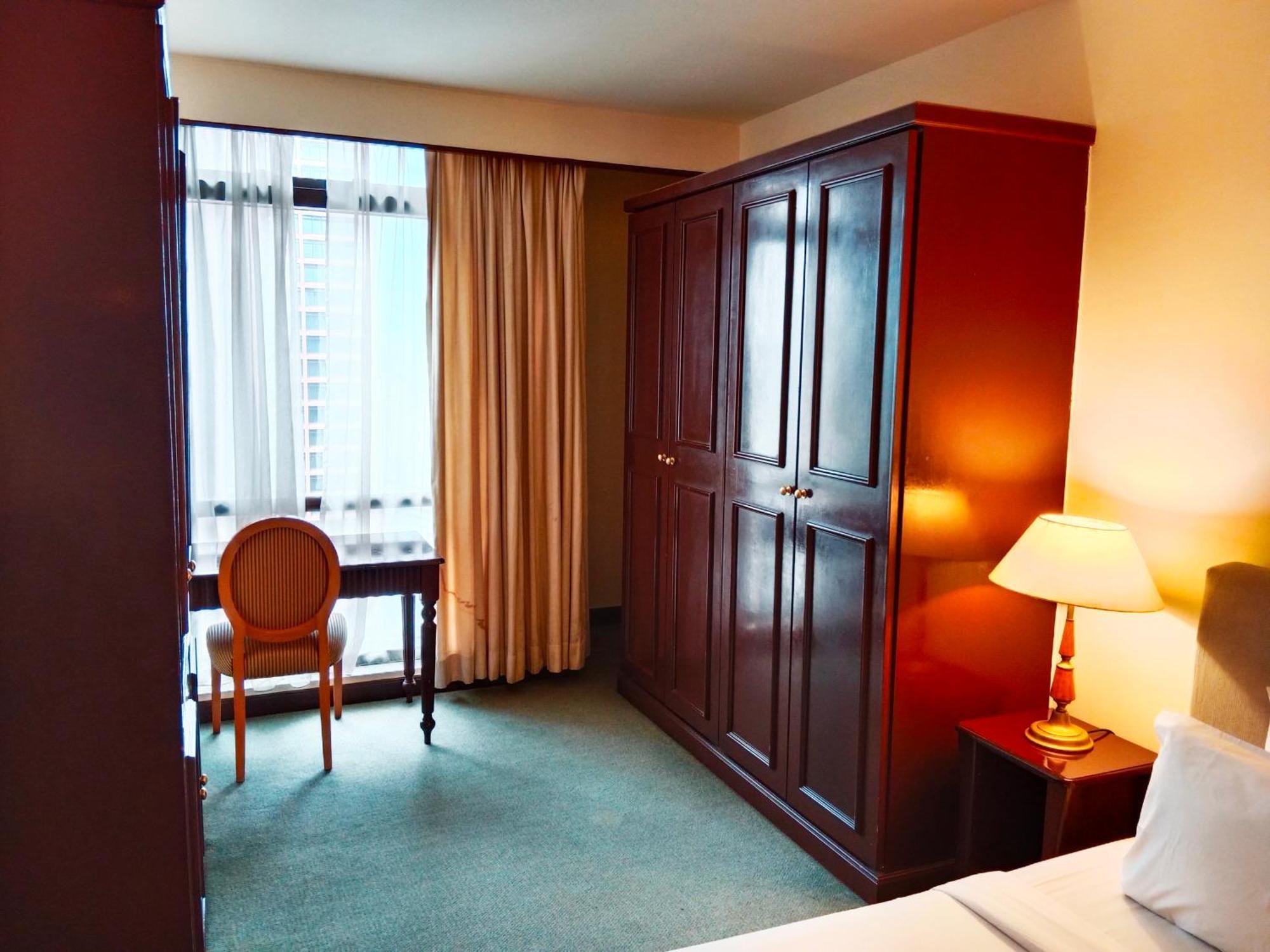 Pangsapuri Kl Universal Service Suites At Times Square Kaula Lumpur Malaysia