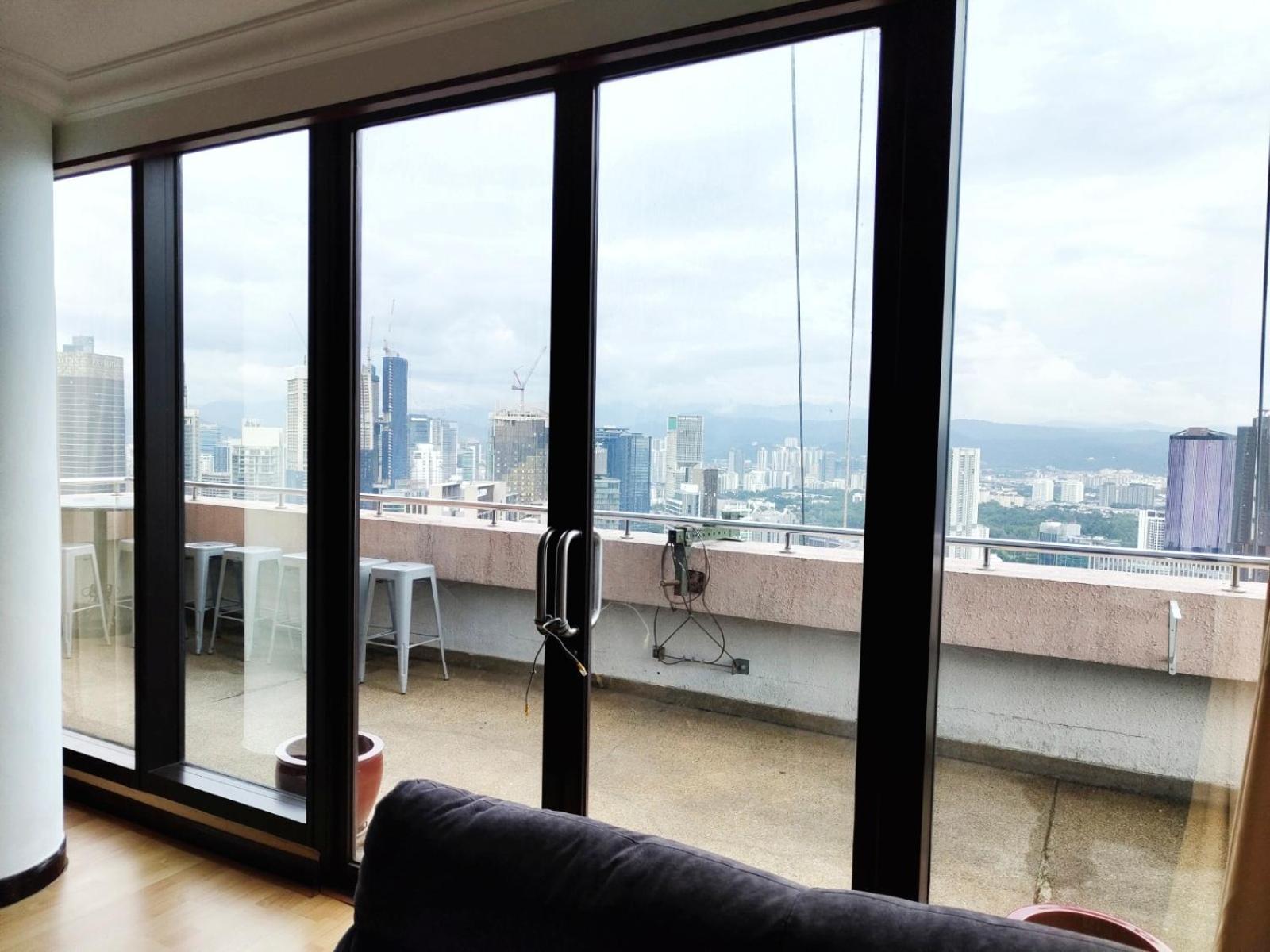 Pangsapuri Kl Universal Service Suites At Times Square Kaula Lumpur Malaysia